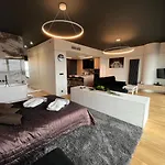 Hanza Tower - Luxurious 60m2 - 15th Floor View *