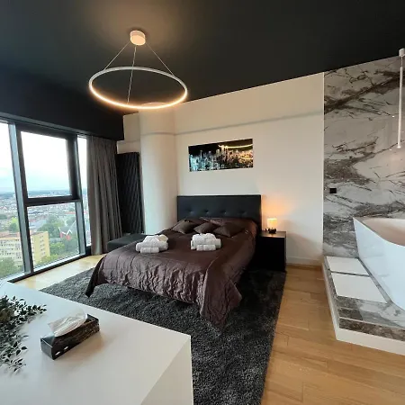 Hanza Tower - Luxurious 60m2 - 15th Floor View Apartament *
