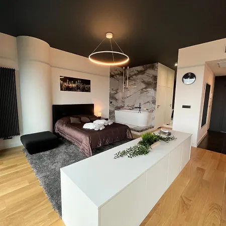 Hanza Tower - Luxurious 60m2 - 15th Floor View Apartment