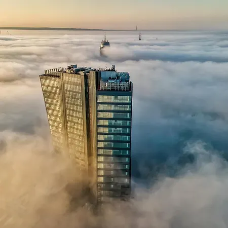 Hanza Tower - Luxurious 60m2 - 15th Floor View Szczecin