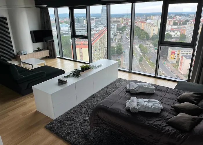 Hanza Tower - Luxurious 60m2 - 15th Floor View Апартаменты *